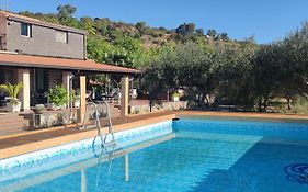 Peri Peri Etna Guest House